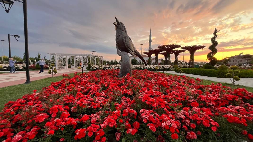 Konya’nın günbatımında masalsı manzara sunan parkı 43